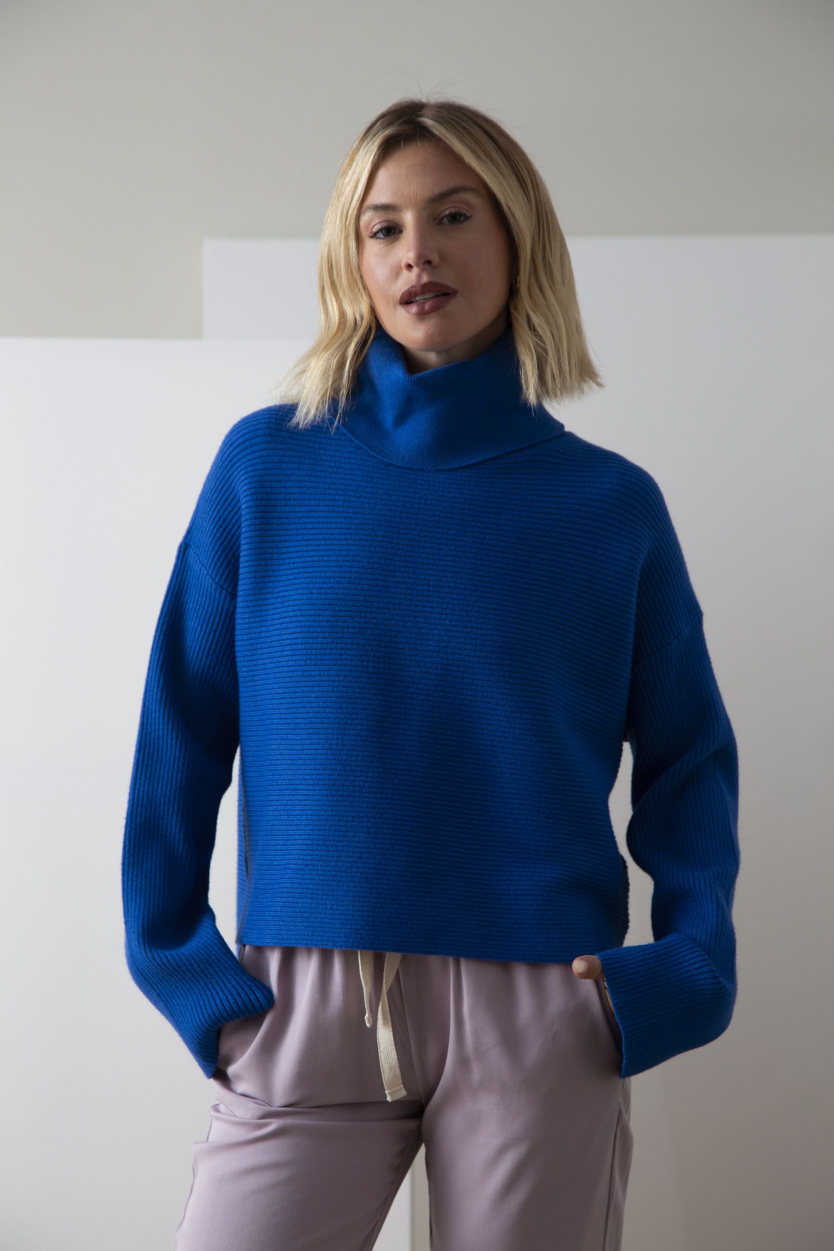 160-sweater-polera-holly-blue-4.jpg