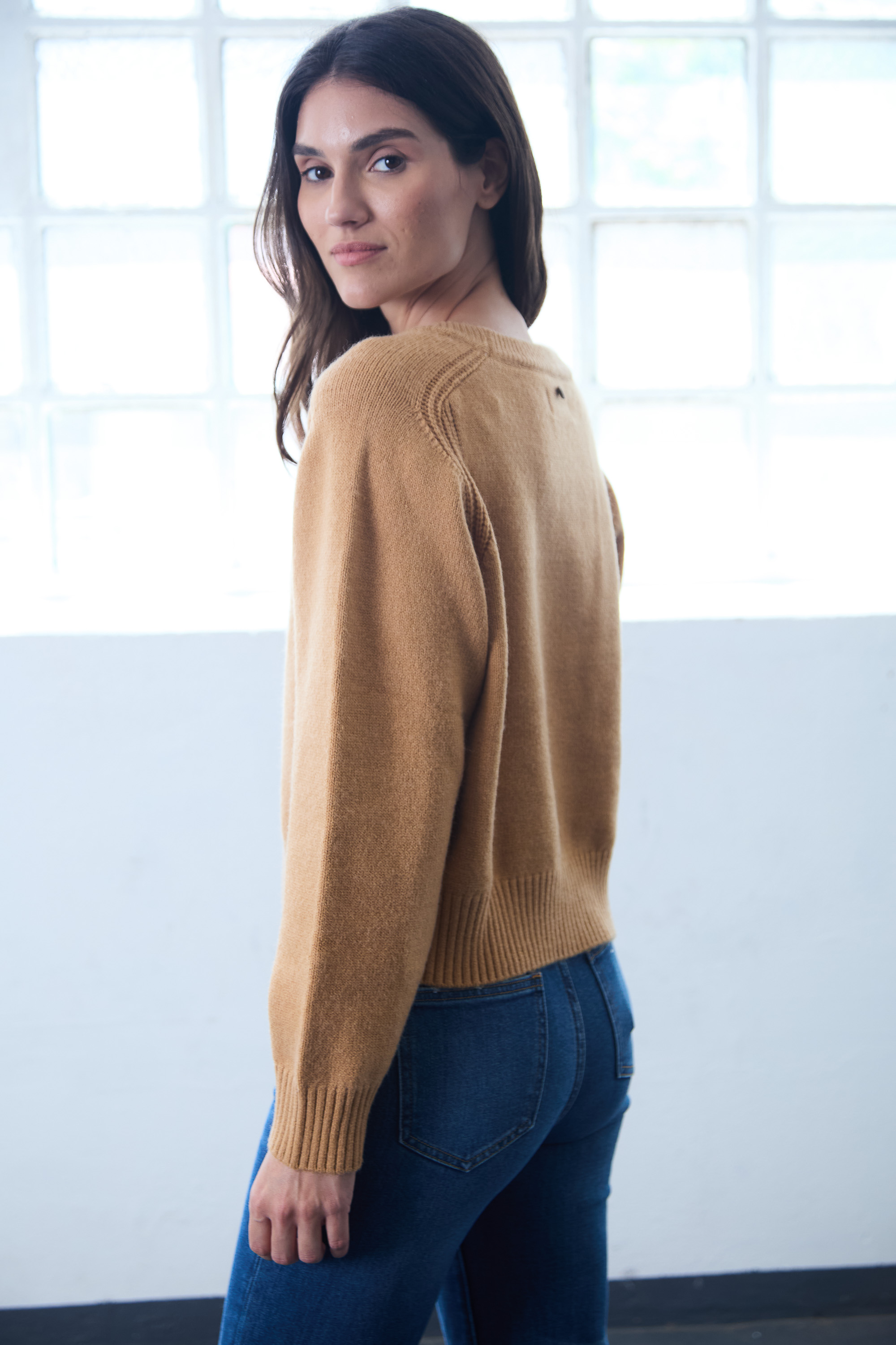 633-sweater-lirio-camel-3.jpg