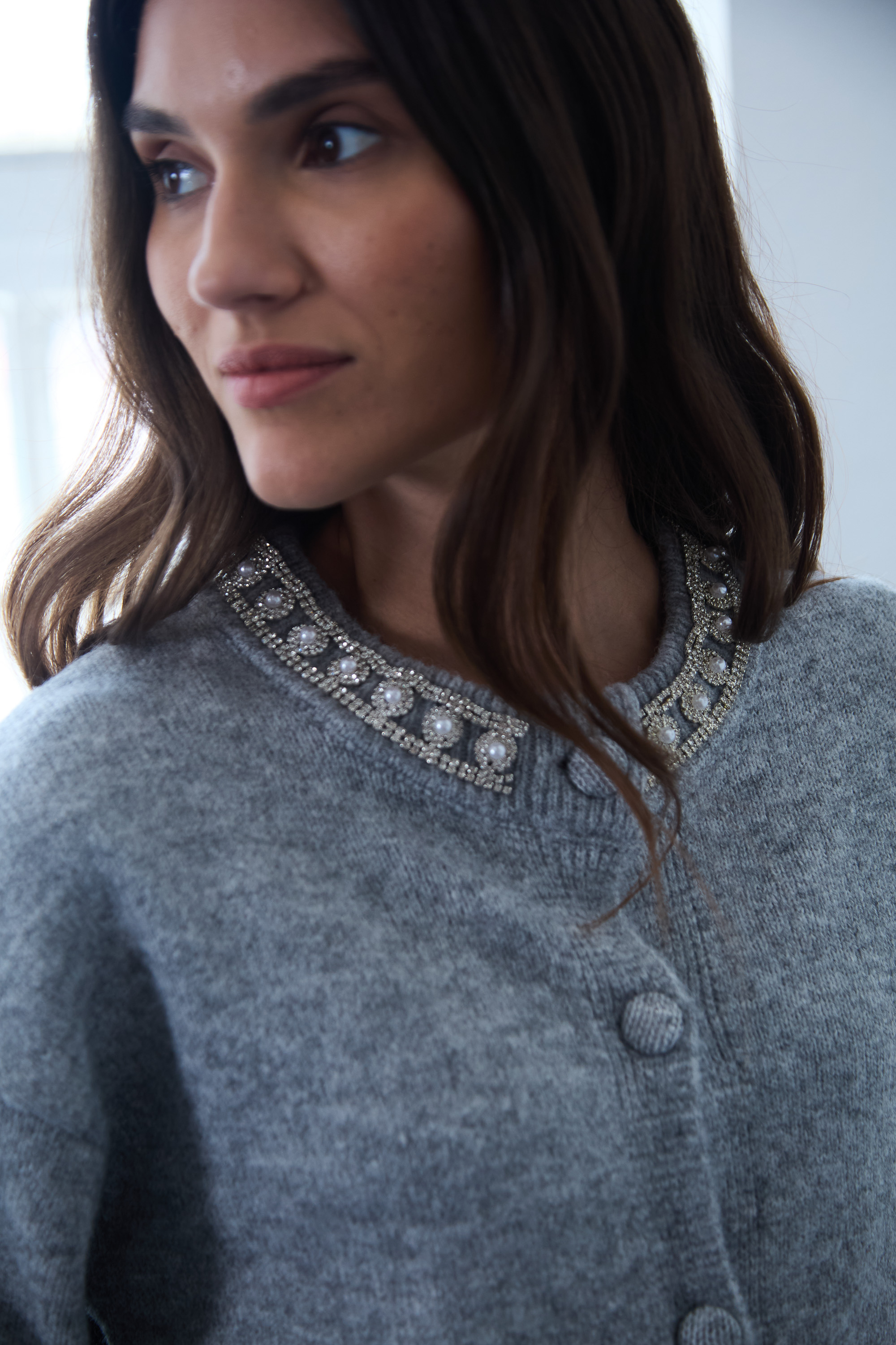 635-sweater-cardigan-channel-greymelange-3.jpg