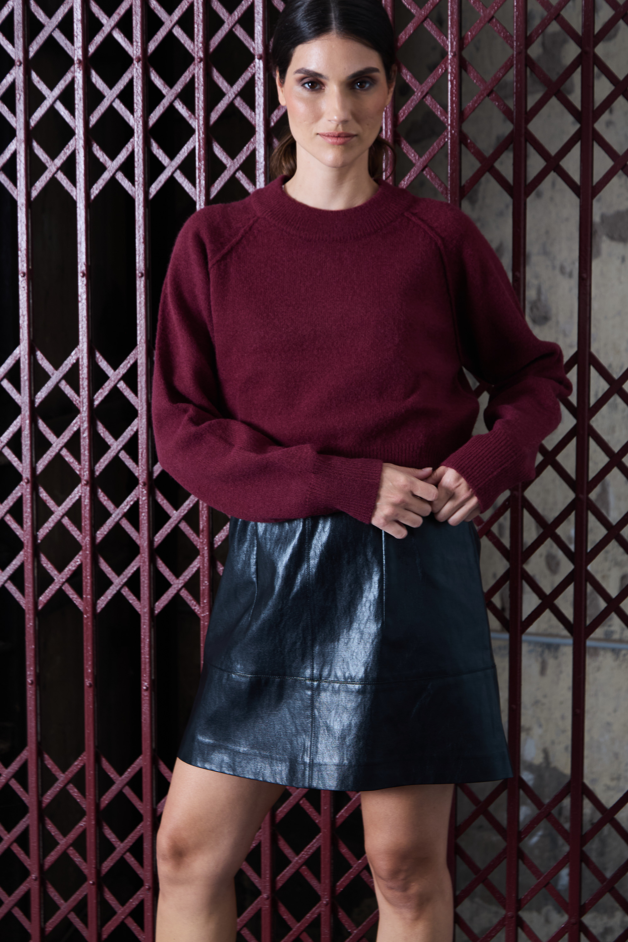 636-sweater-acacia-bordeaux-3.jpg
