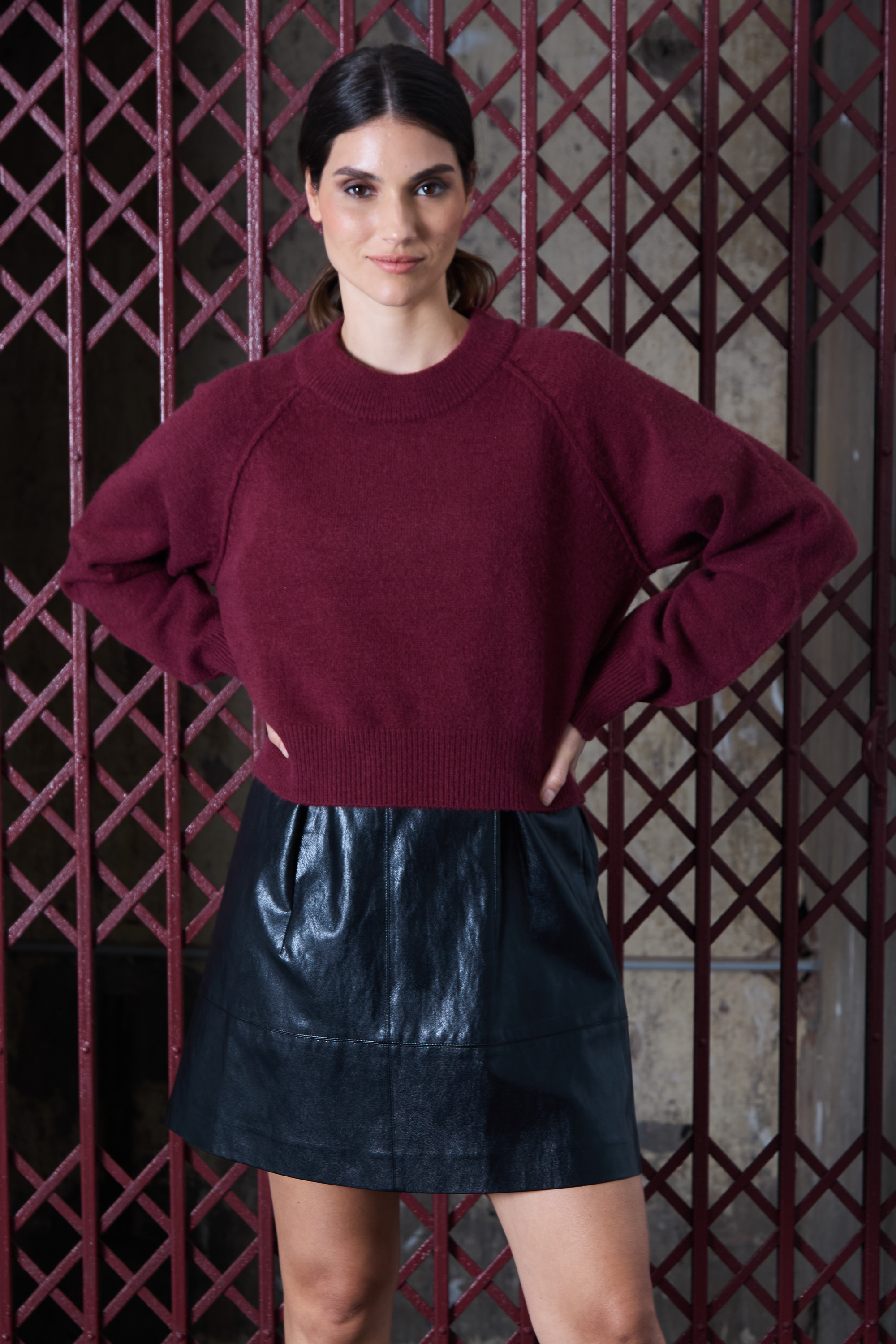 636-sweater-acacia-bordeaux-4.jpg