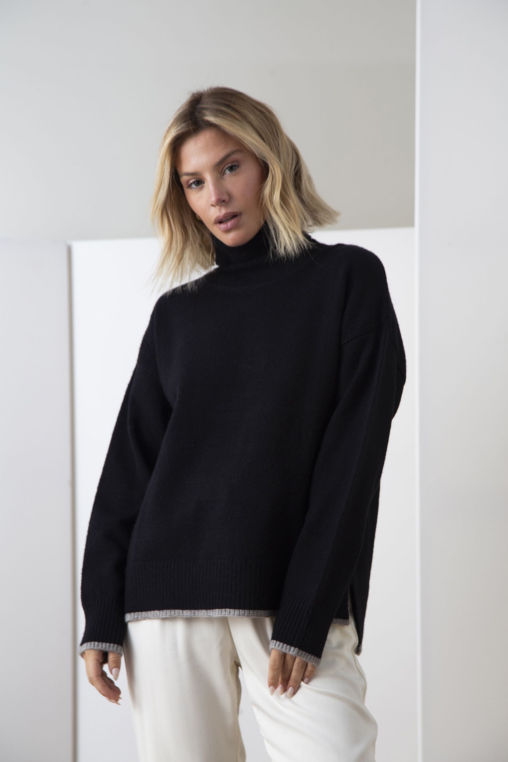 754-sweater-polera-alessandra-black-2.jpg