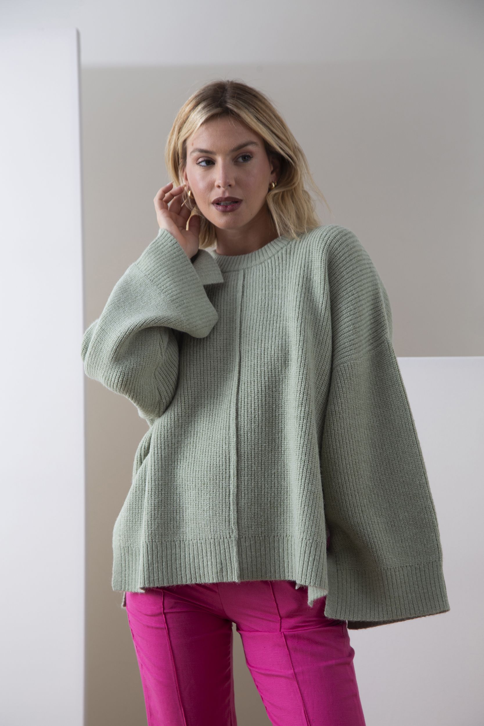 758-sweater-yamila-green-4.jpg