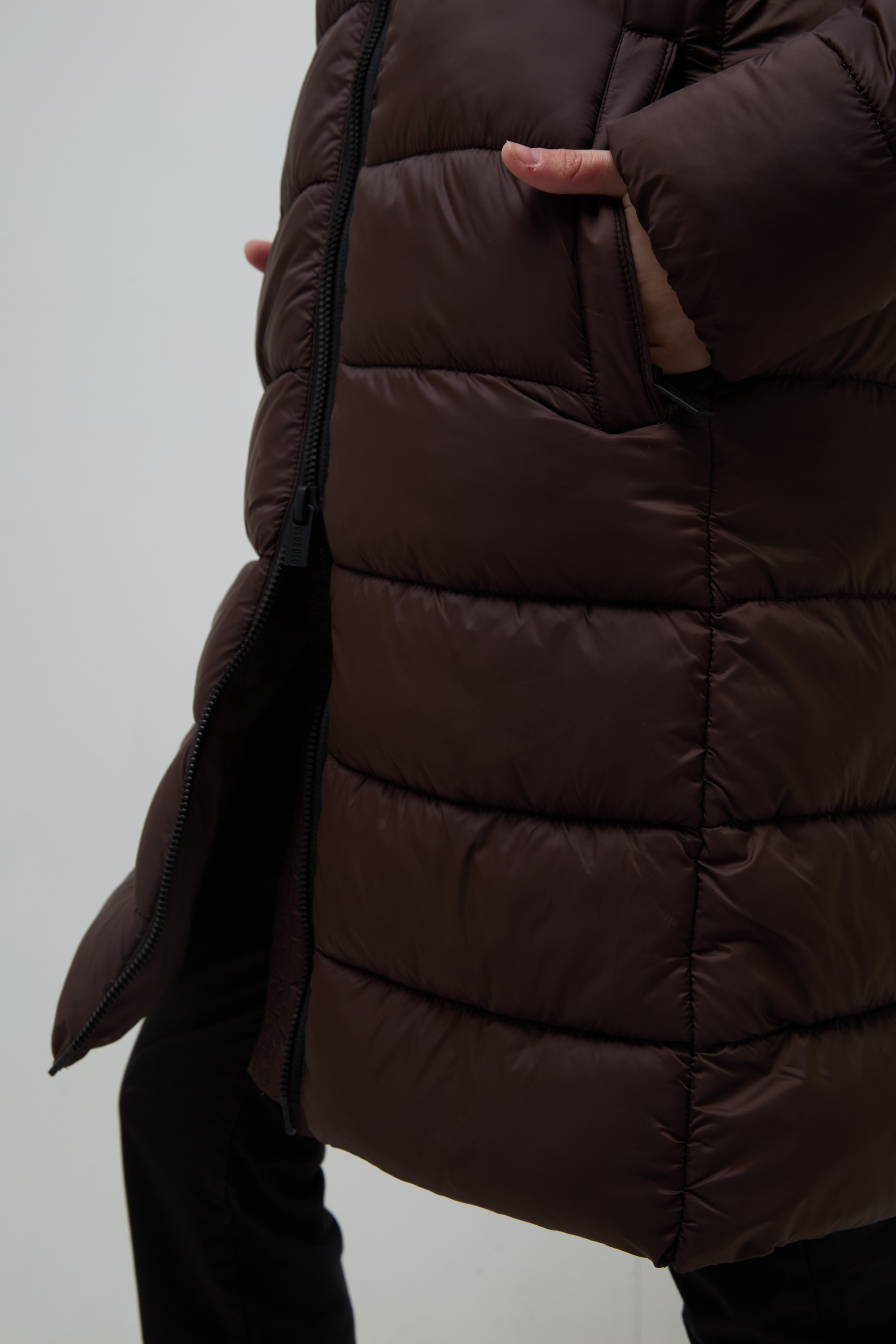 912-campera-larga-sora-choco-6.jpg